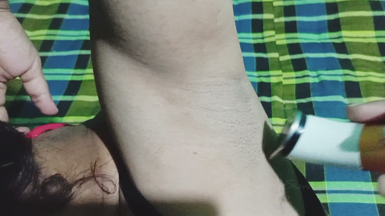 Sumahomesex: Pussy and Armpit Cleaning with best moment