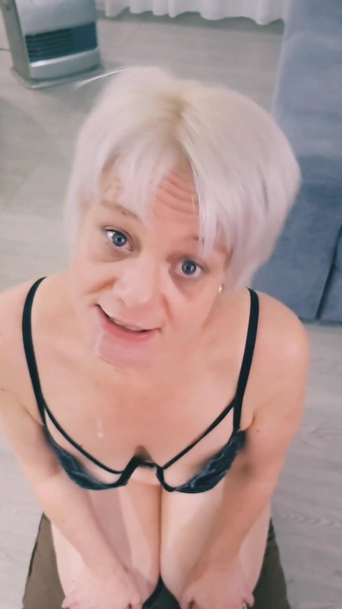Sofy13: Compilatie hou ervan om heet sperma over mijn hele gezicht...