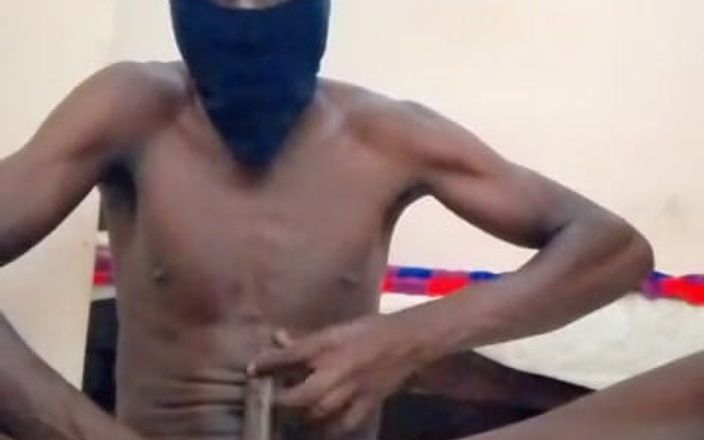 Bahati: Ragazza bollente più un grosso cazzo in mostra