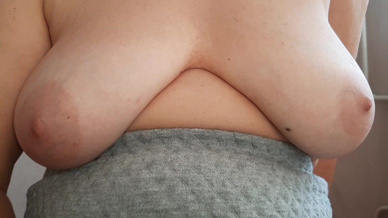 Lesbian-candys: Madura, milf e estudante se masturbam na frente uma da...