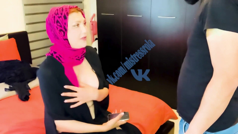 Mistressrola: Fată arabă cu fratele ei vitreg