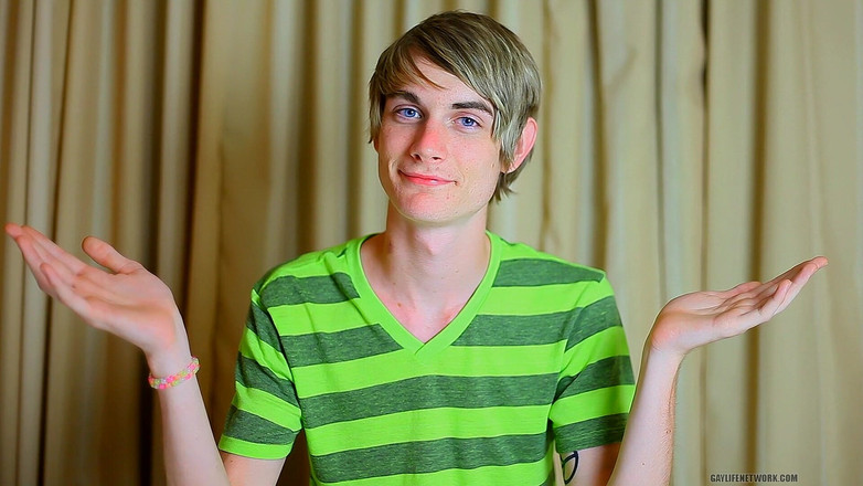 Lollipop Twinks: Preston andrews &amp; karakter suaranya yang lucu berbicara ke kamera