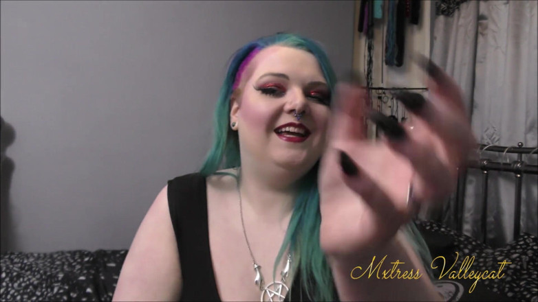 Mxtress Valleycat: Glitter galaxy nails show off