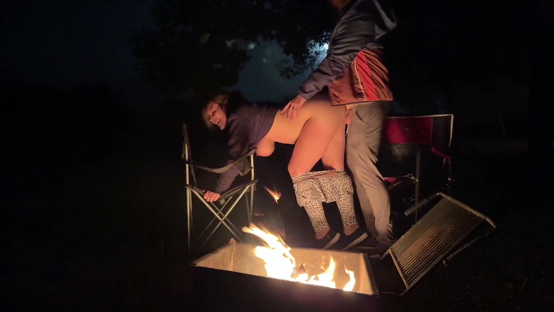 Mya Lane: Impregnating Creampie in Park