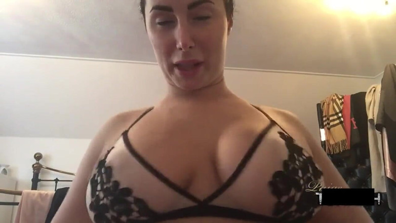 Paige Turnah: PAWG JOI dirty talk tease