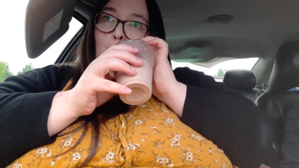 SSBBWLadyBrads: Ssbbw bbw indulges in kfc finger licking