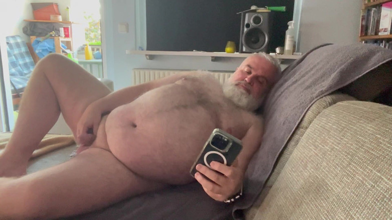 cuddlebearbln: Wixen En El Sofá 8