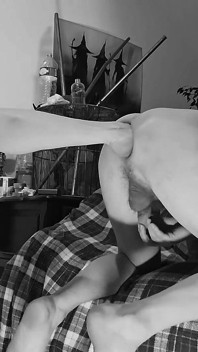 Mistress Tatianal Foot Fisting Femdom