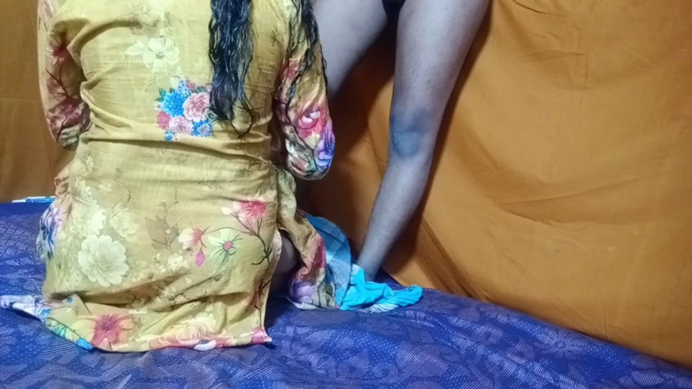 Deshi women: Awek kolej India yang cantik dikongkek oleh kawan nakalnya