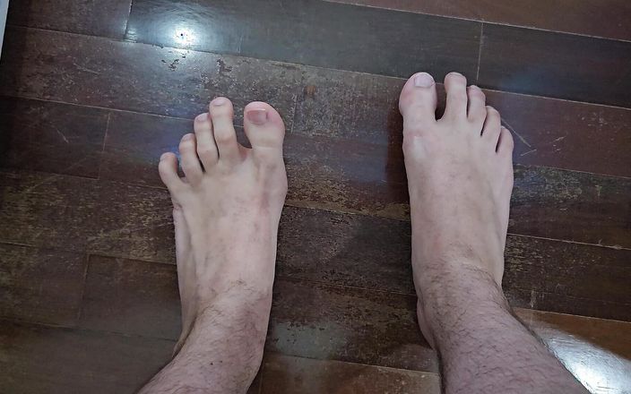 Lk dick: Cazzo, piedi e sborra - feticismo dei piedi
