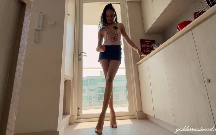 Rosie Reed: More Leg Worship