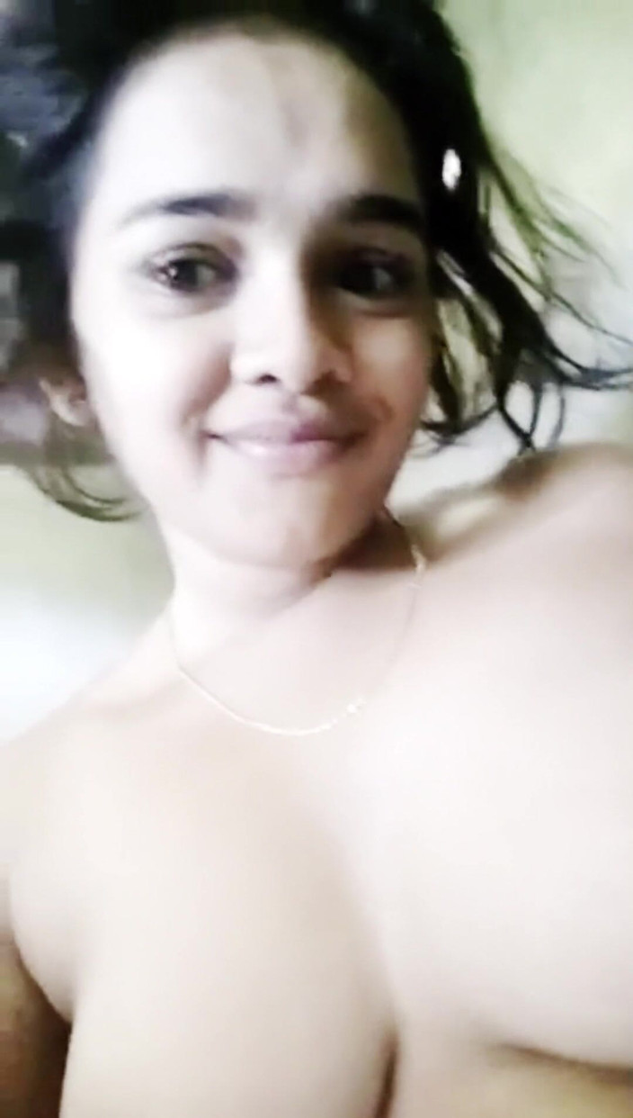 Slmilo: SriLankan tamil niña de 18 años