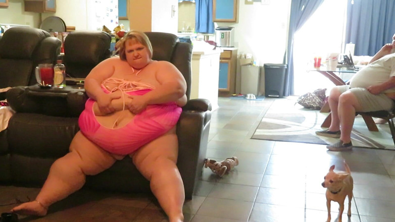 BBW nurse Vicki adventures with friends: Ssbbw lucki lexxi esfrega sua barriga grande para