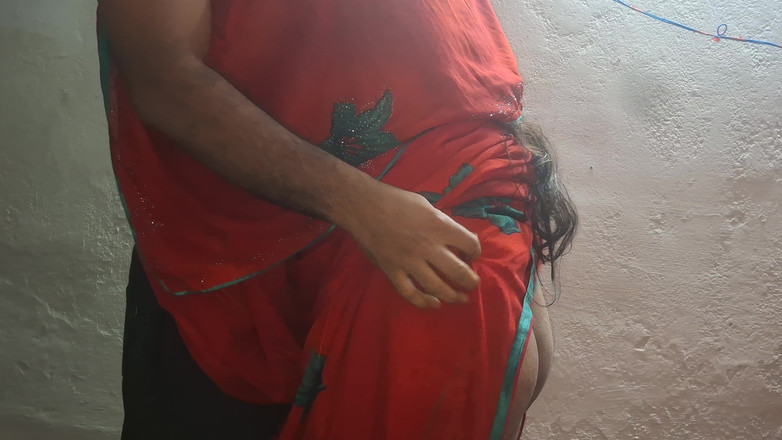 Busty Banuu: 丰满的胸部饥渴的嫂子啪