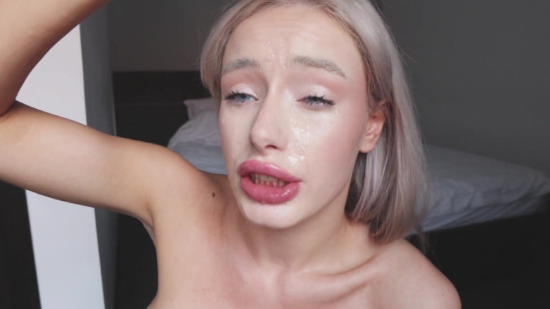 AnnaReyBlonde: 내 목을 따먹고 얼굴에 침을 뱉어. 나에게 딸딸이
