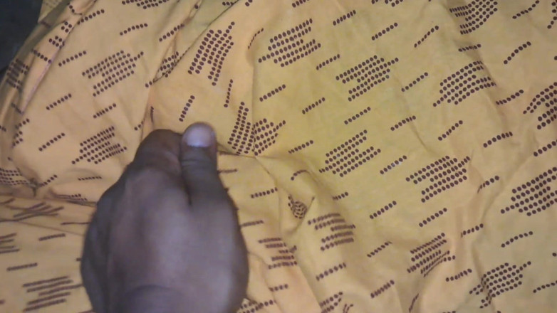 Sumaj: Freundin fickt auf muschi