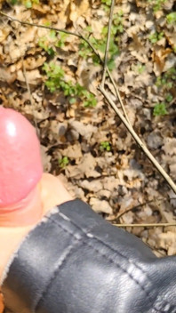 Băiat alb slab handsfree, mix de spermă în aer liber