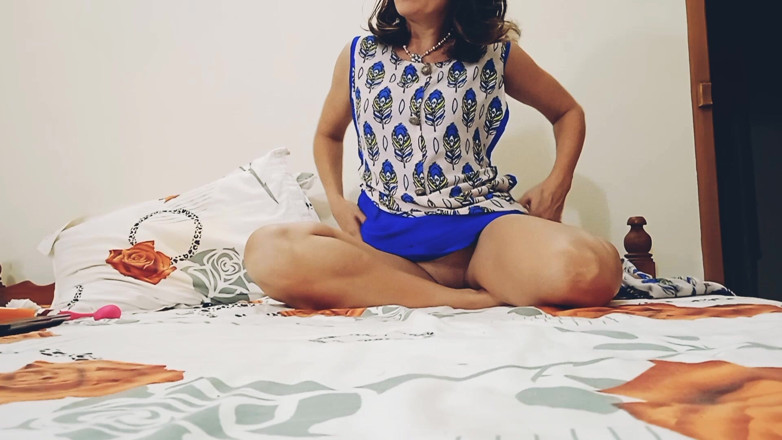 Bolly Karma: Babe Loves Hard Work This Way