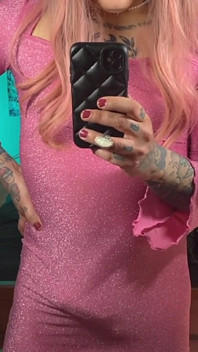 Trans emma ink sborra il suo grosso e caldo cazzo