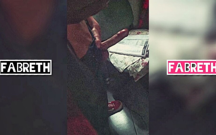 Fabreth films: Tiktoker goza tão duro! (ereção extrema)