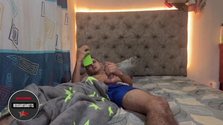 Saritta Hott: main khud ko apne kamre men paata hoon aur mera...