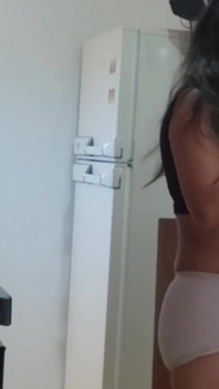 가라바와 올프와 디저트를 위해 사정하는 사람 추측