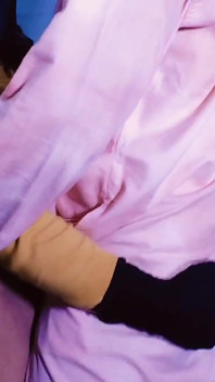 Aku ngentot saudara tiriku yang cantik di godown