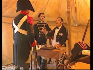 Old Good Porn: Dos zorras de soldados se besan en el campamento de...