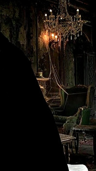 Gooning in het Haunted Mansion - enorme gepakte vlijvige jock klaar om een enorme lading te pijpen