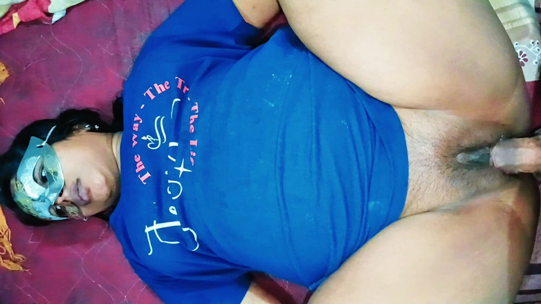 Sexy_girl_nehu: Am lansat crema mea în pizda strâmtă a indiencei bhabhi și am...