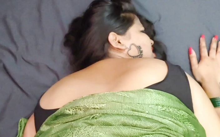 Sexykajalbhabhi: Al ver la polla erecta, el agua comenzó a salir...