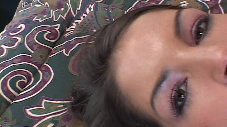 NAUGHTYPOLSKA: 18 Anni Bella Bruna Fa La Migliore Sega Con Schizzi...