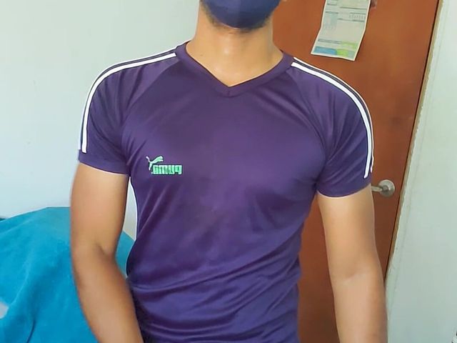Indian Black Cock Gets Masturbated (Paulo Burrinho)
