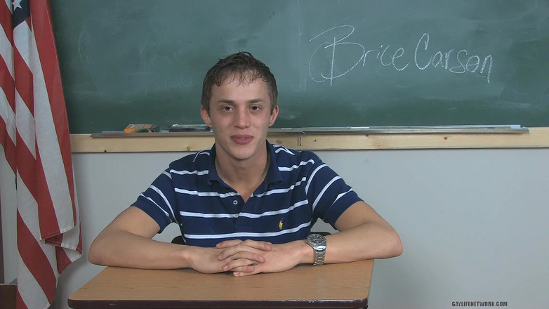 Teach Twinks: Brice carson si cewek imut dengan bibir lebam sambil ngobrol