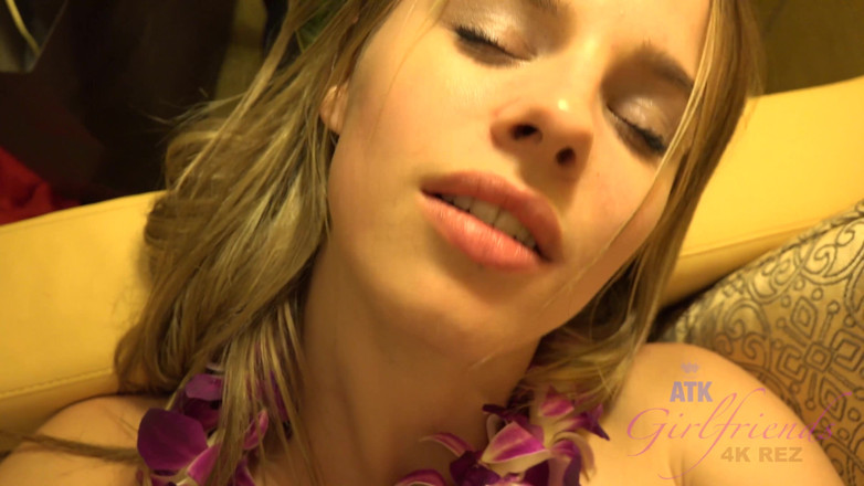 ATK Fans (Girlfriends): Virtueller urlaub auf hawaii mit jillian janson teil 7
