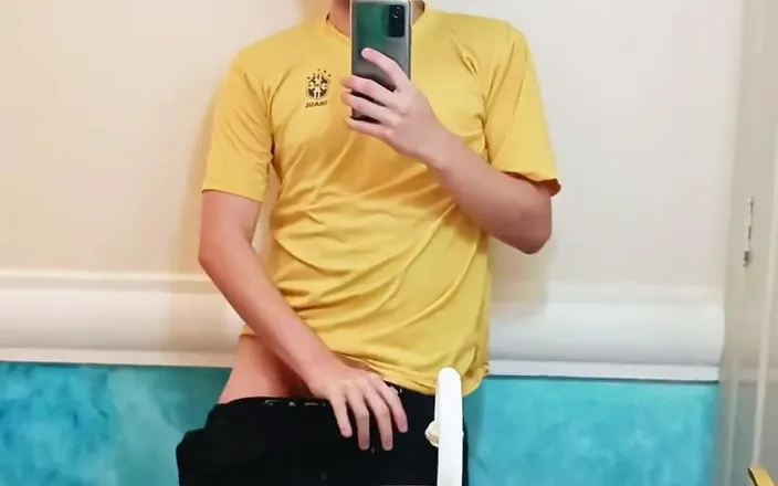 Marcosninfo: Showing You My Dick in the Bathroom of My Mother's...