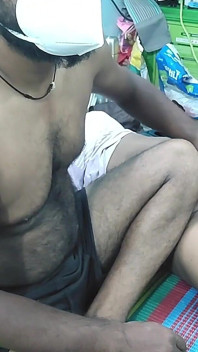 India y cuñado se corren en el coño, preñada en video de sexo con voz
