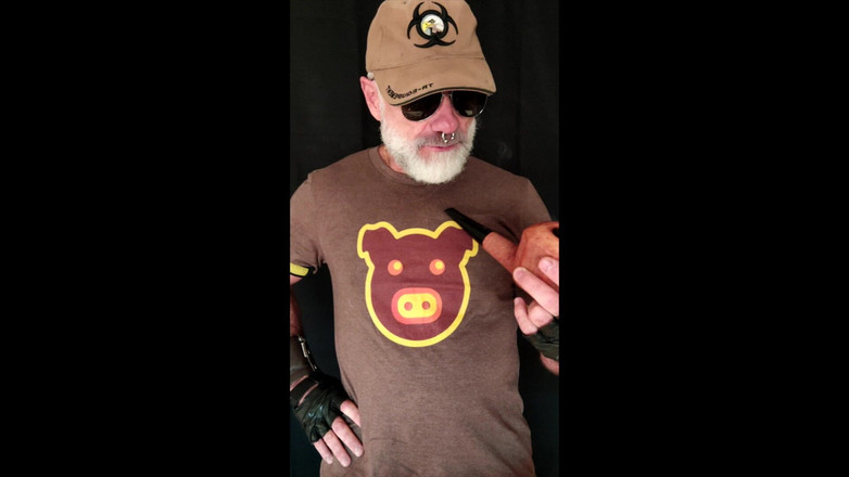 MusclesCigarsFFPig: Enorm piprökning man