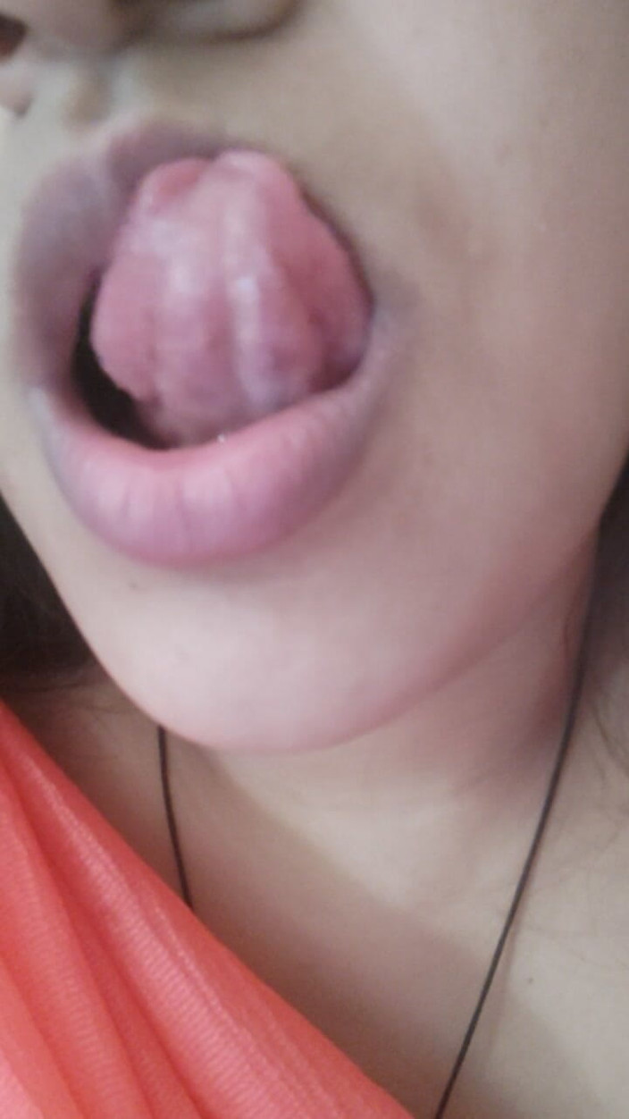 Dr_doom21: Bhabhi Ji's Juicy Lips