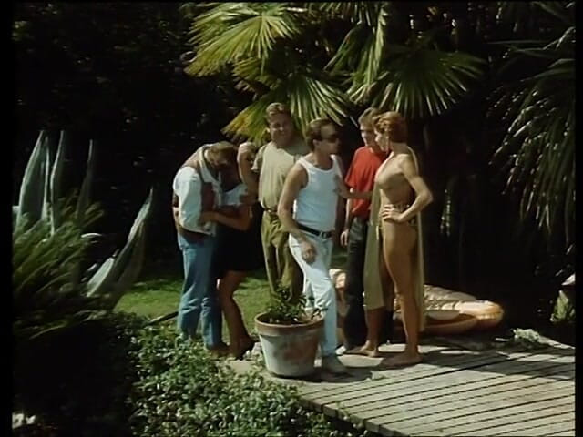 Xtime Network: Orgie retro in schwimmbad-action