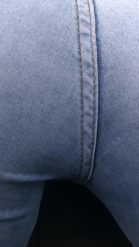 Explotando mis jeans ajustados