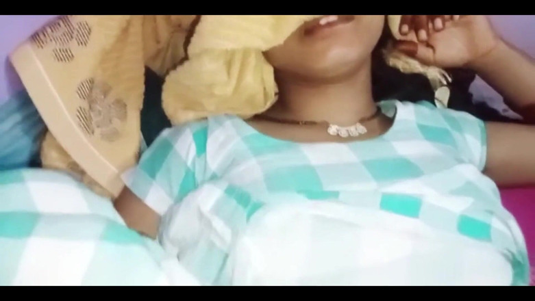 YOURAMRITA04: Netter indischer Desi Bhabhi strumpf mit Derver und Hardcore-fick vor...