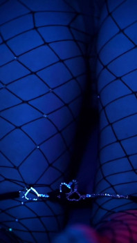 Can’t Oppose the Net. Pure Temptation in Black Tights