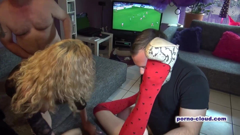 Trans Cloud: 111 minut piercing milf párty s fialovými vlasy, ebenová tranny -...