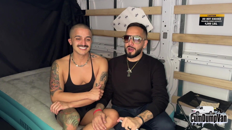 Cum Dump Van: Latinskoamerická oholená hlava Papi bere surový Anon Cock na Cumdumpvan!...