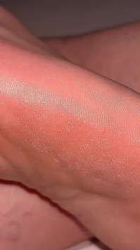 Sperma auf sexy füßen hautnah hübsche kleine zehen