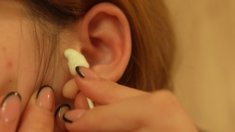 AmayaMori: I Clean My Ears with a Cotton Swab and Show...