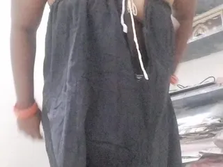 Tamil Mami in Pavadaidirty Talk