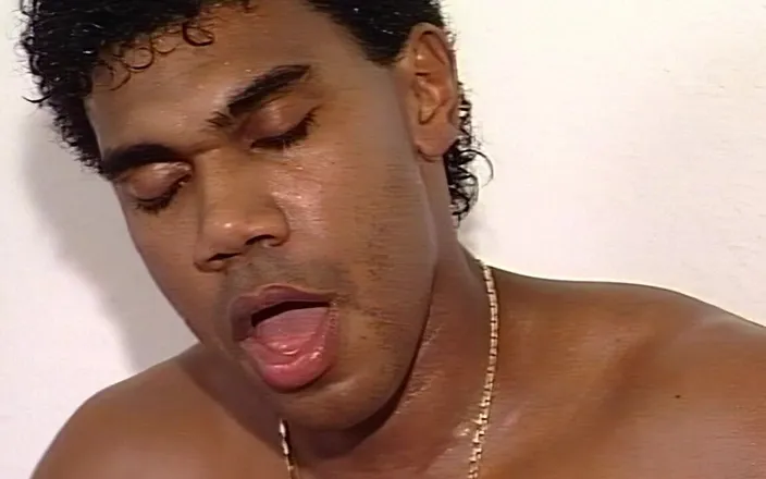 VintageXMovies: His BBC Is so Outstanding