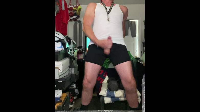 JockDad87: 来自阿尔法 dilf jockdad87 的另一次大量射精